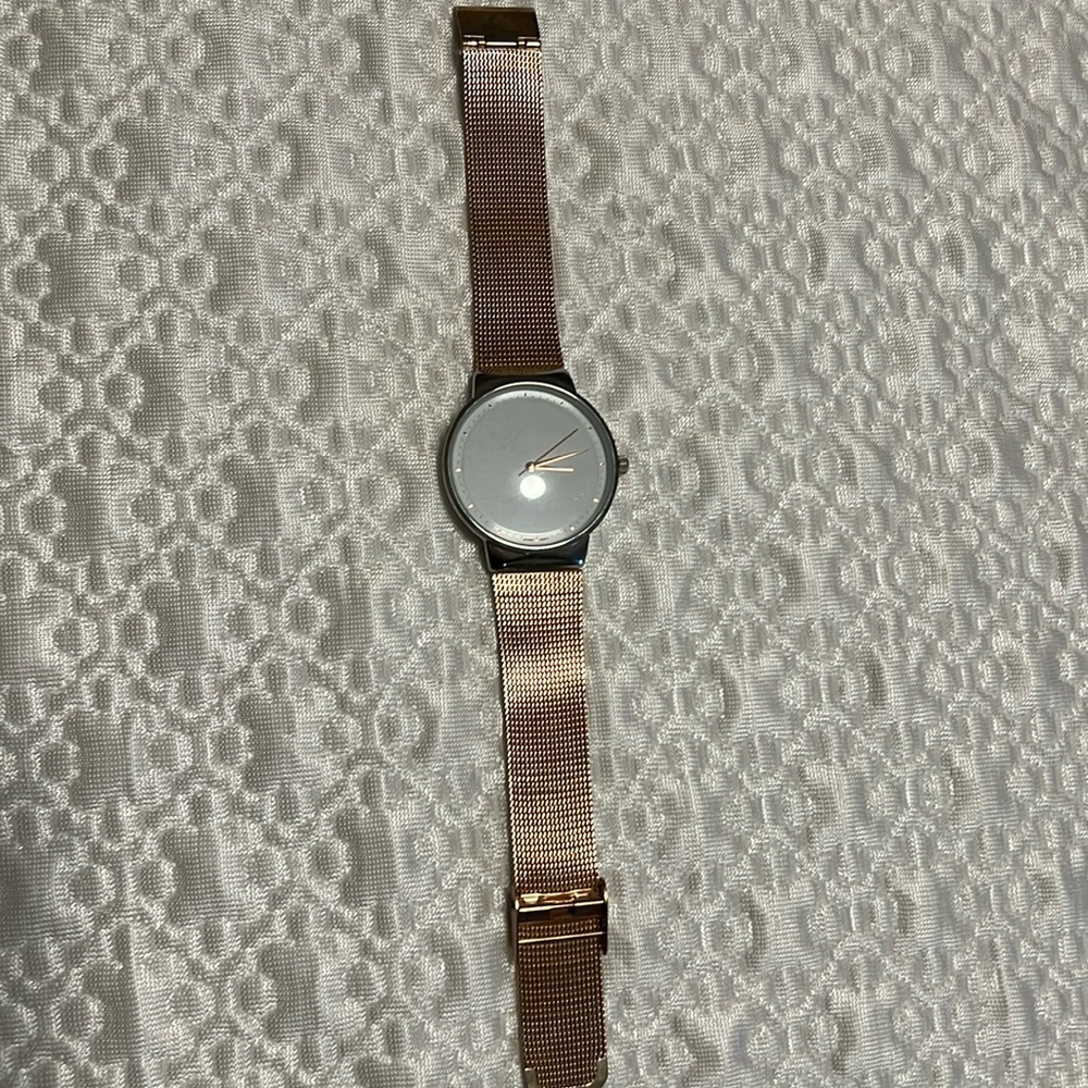 Japan Movt woman’s watch, gold with rose tint
